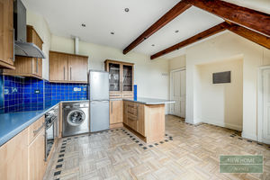 Photo 32- click for photo gallery